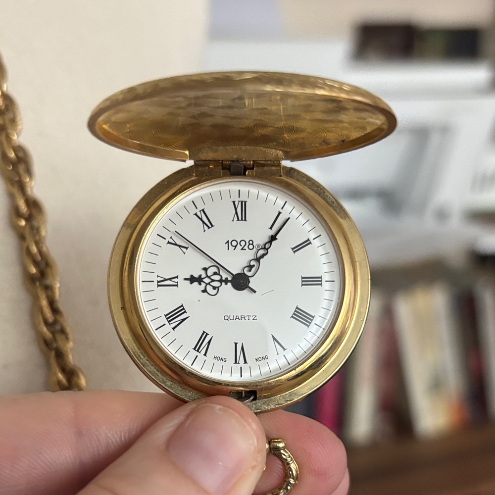 1928 Gold Pocket Watch Necklace - Picture 3 of 4